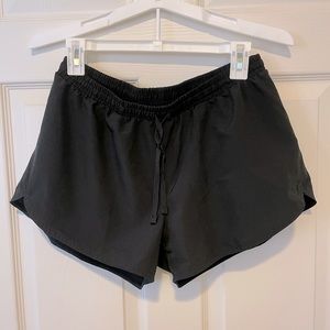 LAST CALL🌺 NWOT Cute Old Navy Black Running Shorts